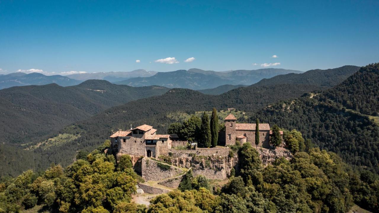 Вилла Castell De Llaes Экстерьер фото